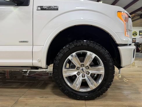 Used 2015 Ford F150 Platinum w/ Equipment Group 701A Luxury RWD image 5