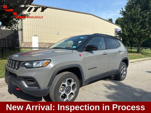 Used 2022 Jeep Compass Trailhawk AWD/4WD image 1