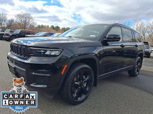 Used 2023 Jeep Grand Cherokee L Limited w/ Luxury Tech Group II image 3