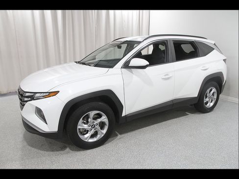 Certified 2024 Hyundai Tucson SEL AWD/4WD image 3
