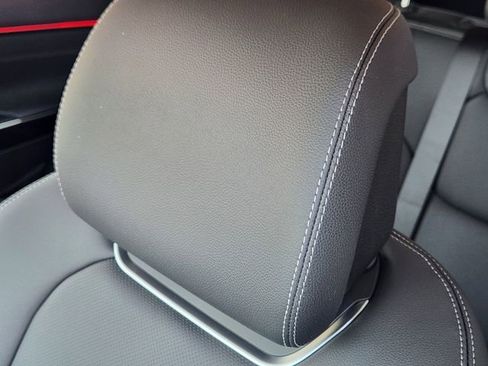 Used 2026 Genesis GV70 2.5T image 11