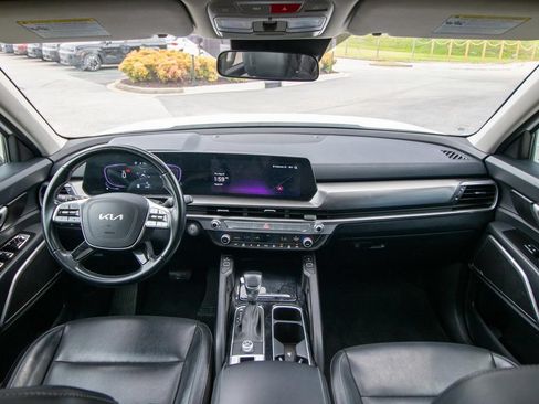 Used 2025 Kia Telluride S FWD image 23