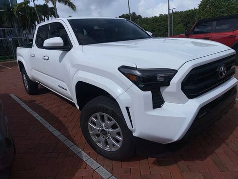 Used 2026 Toyota Tacoma SR5 RWD image 1
