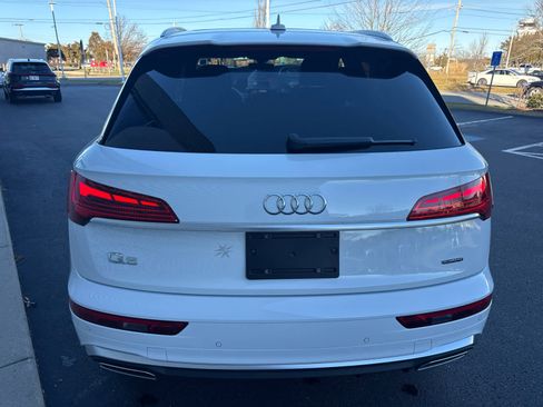 Used 2024 Audi Q5 e Premium image 7