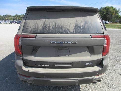 New 2026 GMC Yukon Denali Ultimate AWD/4WD image 5