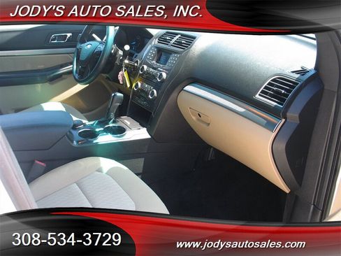 Used 2017 Ford Explorer 4WD image 24
