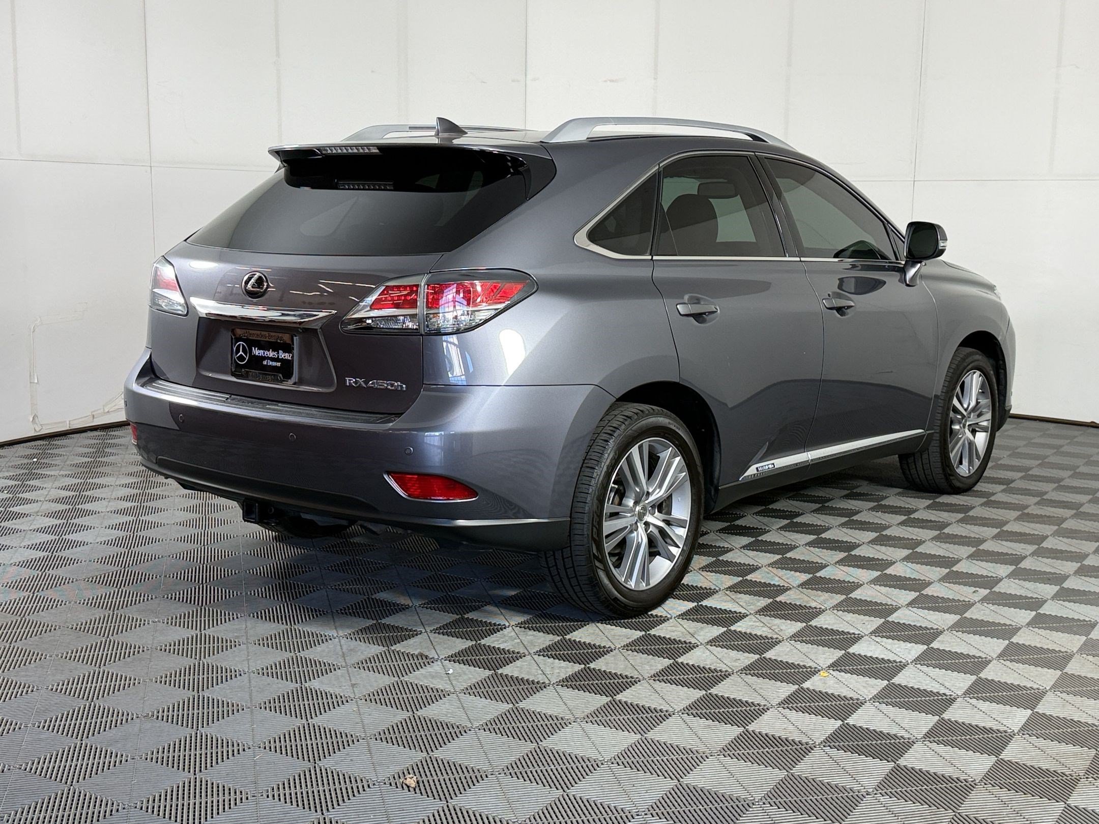 Used 2015 Lexus RX 450h AWD image 9