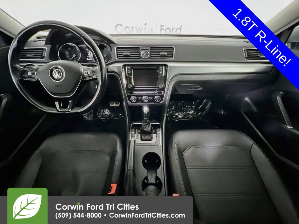 Used 2017 Volkswagen Passat 1.8T R-Line FWD image 6
