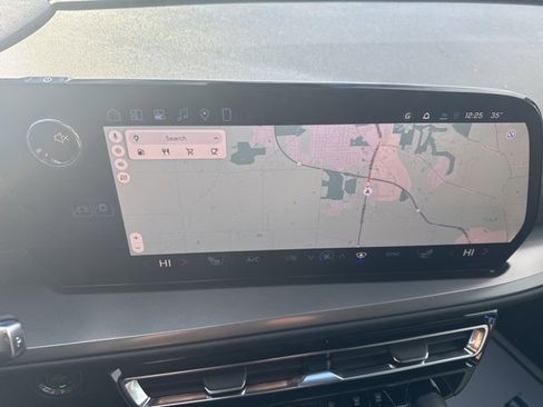 New 2026 Chevrolet Traverse LT w/ Midnight/Sport Edition image 28