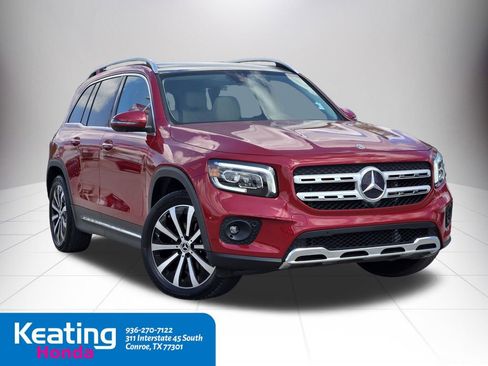 Used 2022 Mercedes-Benz GLB 250 w/ Premium Package Lite image 3