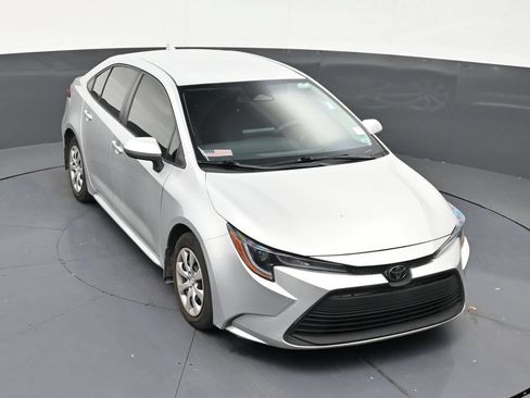 Used 2024 Toyota Corolla LE FWD image 18