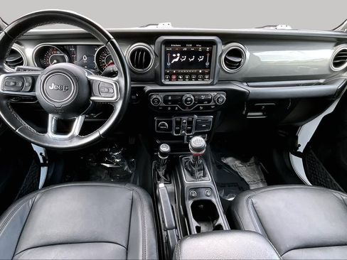 Used 2022 Jeep Wrangler Unlimited Sahara w/ LED Lighting Group AWD/4WD image 14