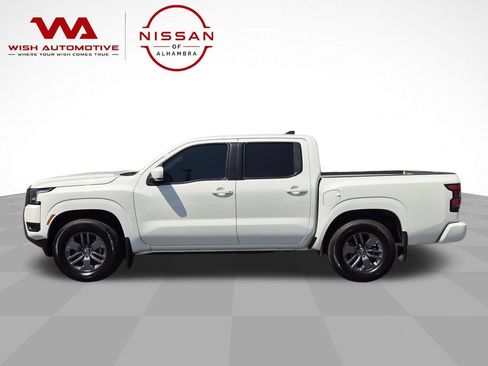 Certified 2025 Nissan Frontier SV RWD image 8