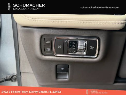 Used 2023 Lincoln Nautilus FWD w/ Premium Package image 28