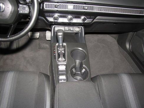 Certified 2025 Honda Civic Sport image 16