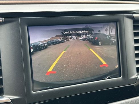 Used 2024 Chrysler Voyager LX image 21