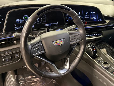 Used 2023 Cadillac Escalade Sport AWD/4WD image 4