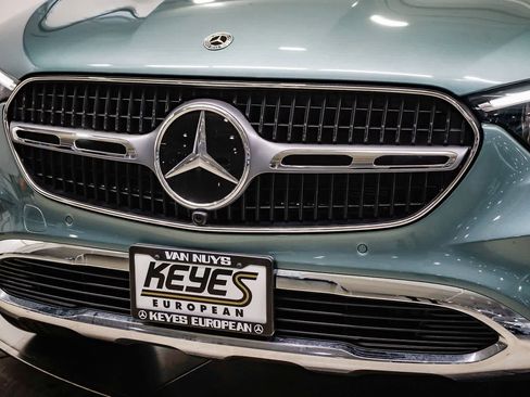 Used 2026 Mercedes-Benz GLC 300 GLC 300 image 8