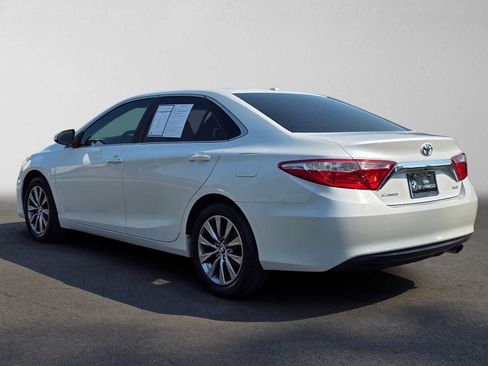 Used 2017 Toyota Camry XLE w/ Convenience Package FWD image 5