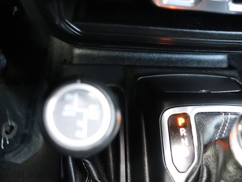 Used 2023 Jeep Wrangler Sahara image 34