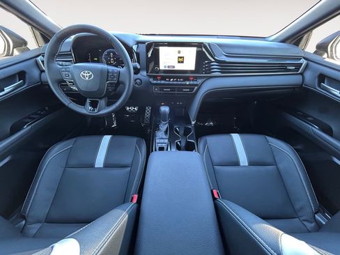 Used 2025 Toyota Camry SE w/ Convenience Package AWD/4WD image 13