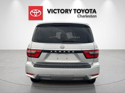 Used 2021 Nissan Armada SV w/ SV Appearance Package image 3