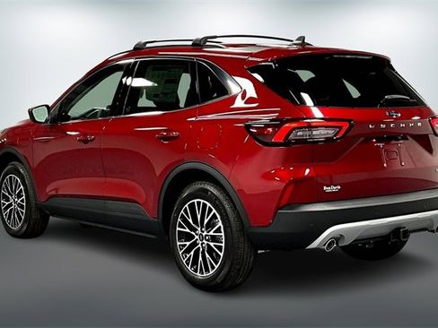 New 2025 Ford Escape SE w/ Class II Trailer Tow Package image 3