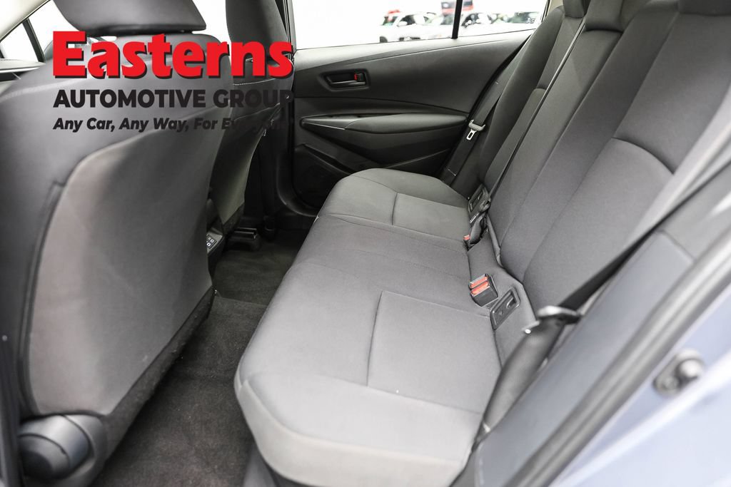 Used 2025 Toyota Corolla LE FWD image 21