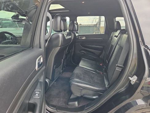 Used 2018 Jeep Grand Cherokee Altitude AWD/4WD image 7