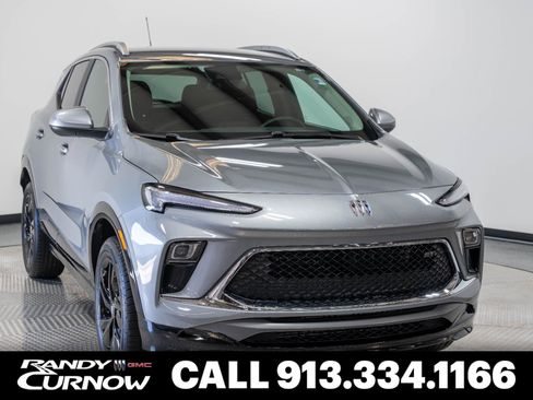 Used 2026 Buick Encore GX Sport Touring w/ Comfort Package image 1