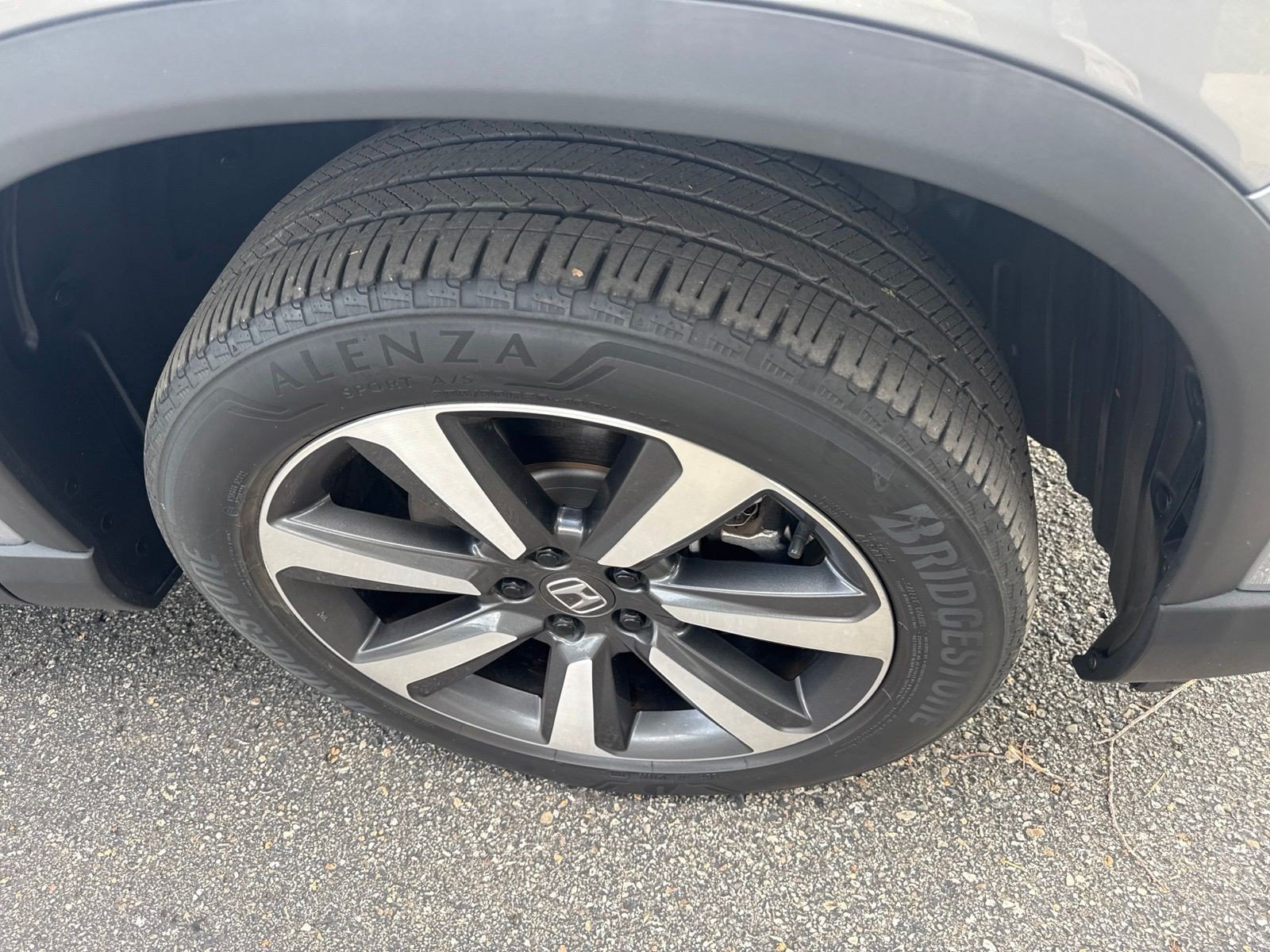 Certified 2023 Honda Pilot Touring image 5
