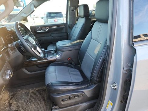 Used 2024 GMC Sierra 1500 Elevation w/ Preferred Package image 17