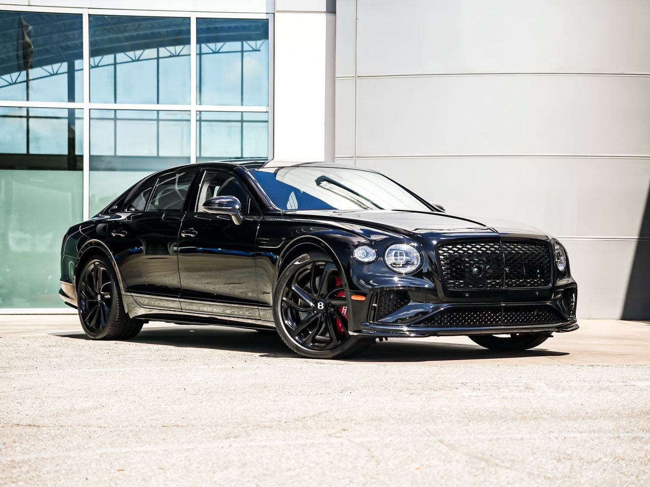 Used 2025 Bentley Flying Spur Plug-In Hybrid AWD/4WD image 1