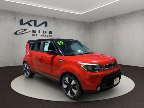 Used 2016 Kia Soul + w/ Designer's Package image 1