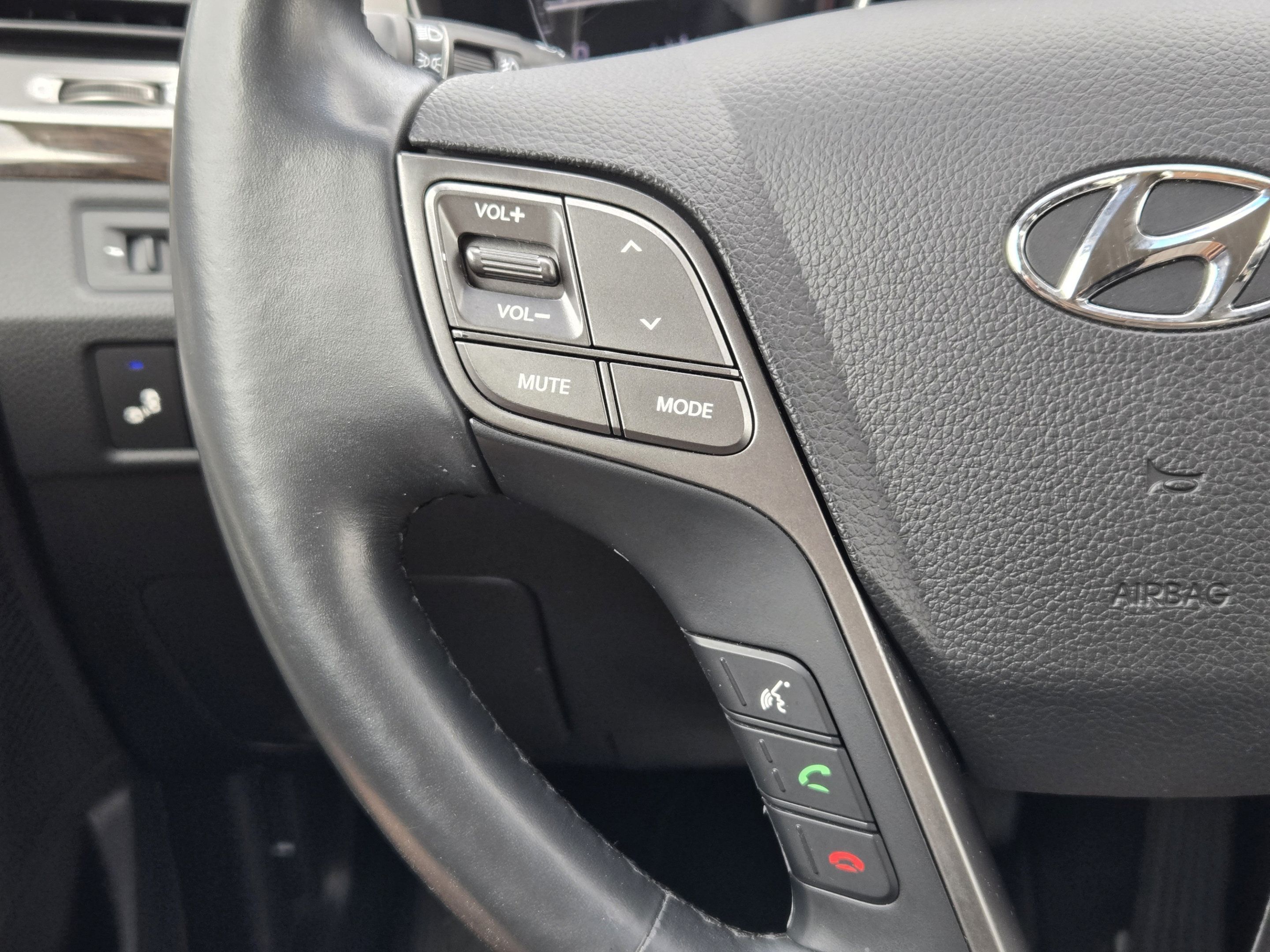 Used 2017 Hyundai Santa Fe Sport FWD image 23