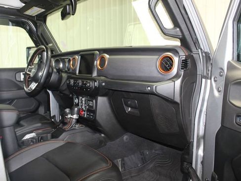 Used 2021 Jeep Gladiator Mojave image 23