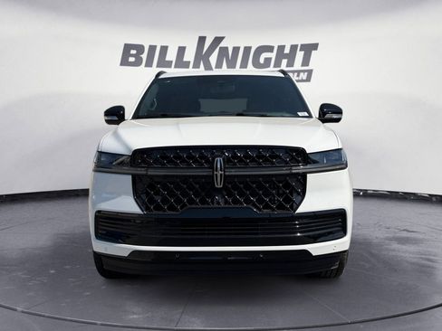 New 2026 Lincoln Navigator Reserve w/ Jet Appearance Package AWD/4WD image 8