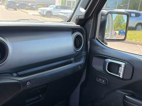 Used 2021 Jeep Gladiator Sport AWD/4WD image 20