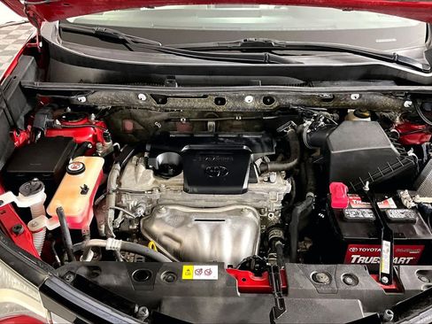 Used 2017 Toyota RAV4 XLE w/ Carpet Mat Package FWD image 31