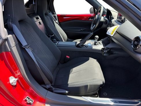 New 2026 MAZDA MX-5 Miata Club w/ Interior Package RWD image 17