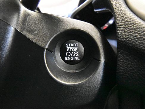 Used 2020 Jeep Compass High Altitude image 25