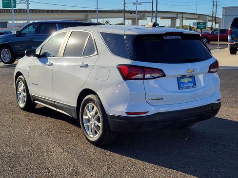 Used 2022 Chevrolet Equinox LS w/ LS Convenience Package image 3