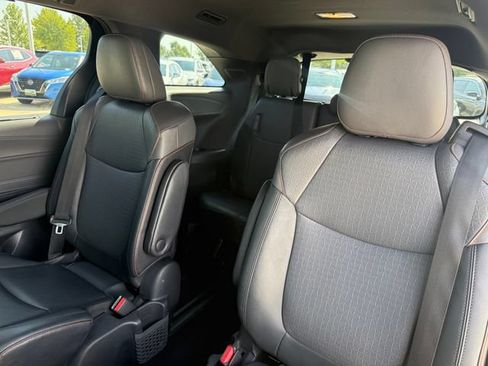 Used 2022 Toyota Sienna XSE w/ XSE Plus Package AWD/4WD image 28