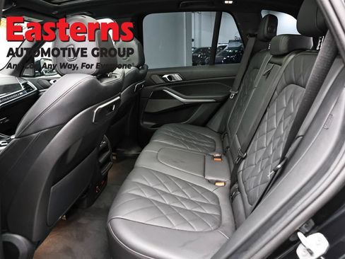 Used 2025 BMW X5 xDrive40i w/ M Sport Package AWD/4WD image 23