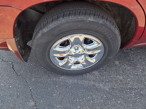 Used 2007 Toyota Highlander 2WD w/ 3rd Row image 9