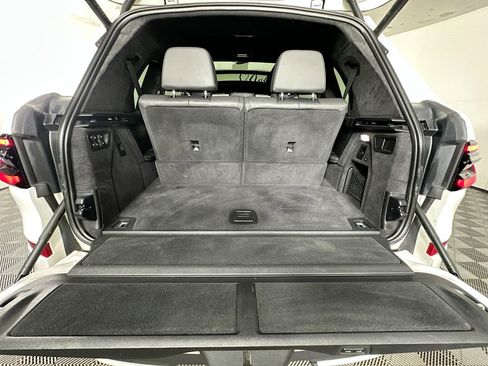 Used 2025 BMW X7 M60i AWD/4WD image 26
