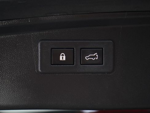 Used 2023 Subaru Outback Premium AWD/4WD image 18