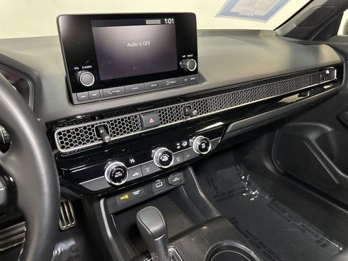 Certified 2024 Honda Civic Sport image 27