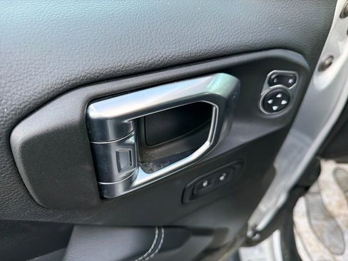 Certified 2023 Jeep Wrangler Unlimited Sahara w/ Cold Weather Group image 15