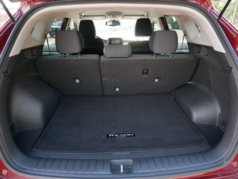 Used 2020 Hyundai Tucson Value w/ Cargo Package AWD/4WD image 10
